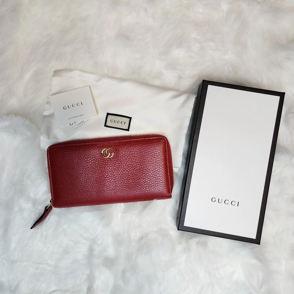Gucci Leather Zip Around Wallet - Picture 1 of 8